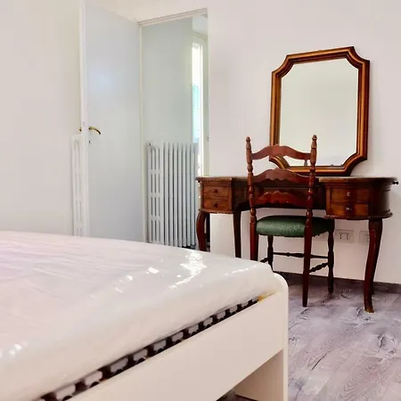 Cozy House Lake Como Apartament